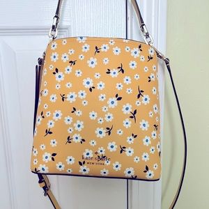 Kate Spade Small bucket bag crossbody
